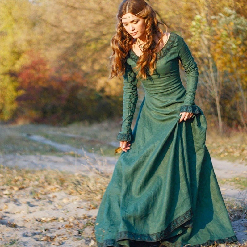 Robe longue médiévale pour fem - Lace Dress avis et prix